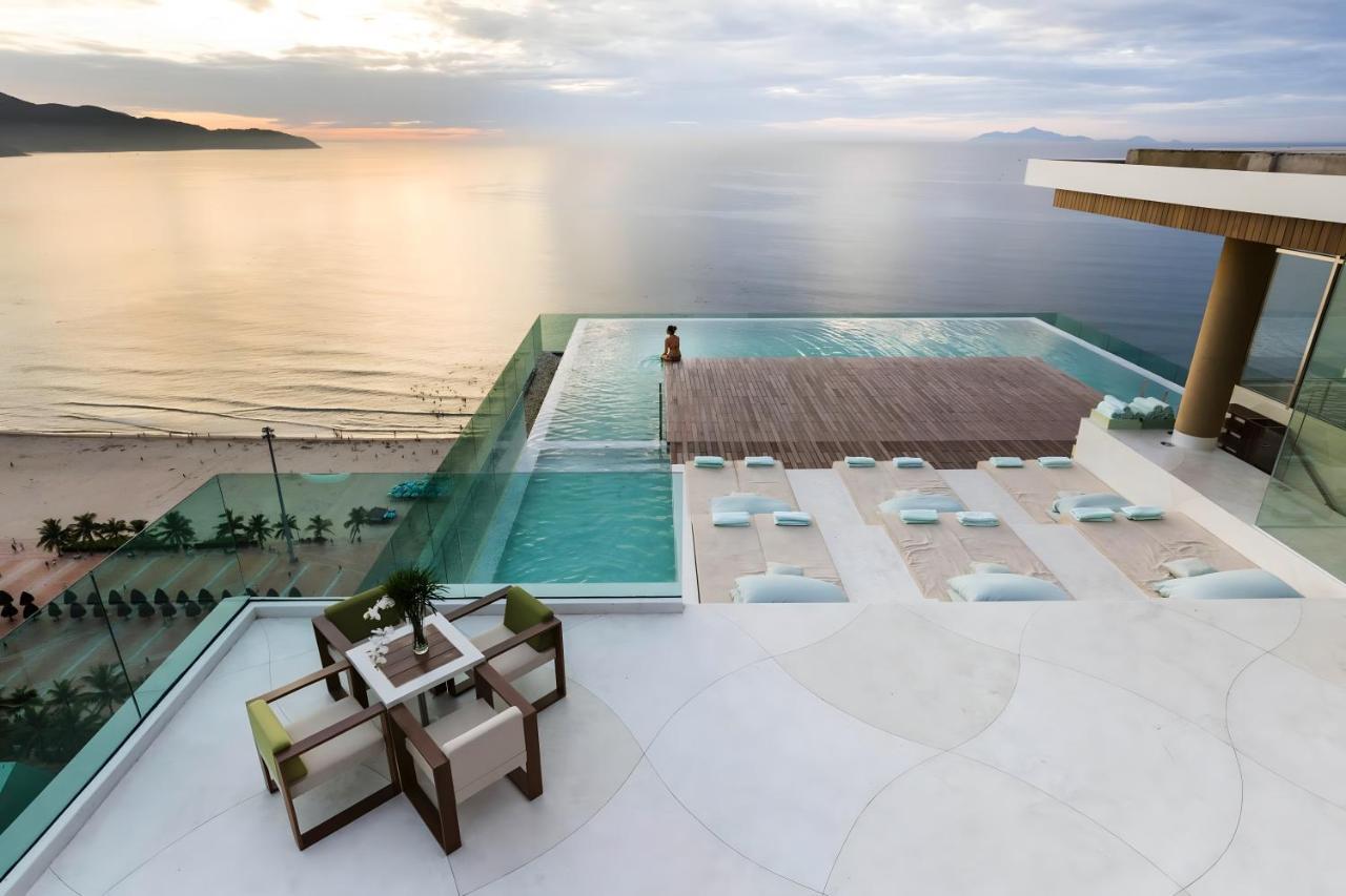 Stunning Apartments Across My Khe Beach ! Rooftop Pool & Gym Danang Exteriér fotografie